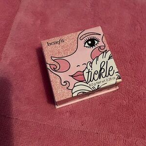 Benefit Boxed Powder Highlighter/Blush Tickle